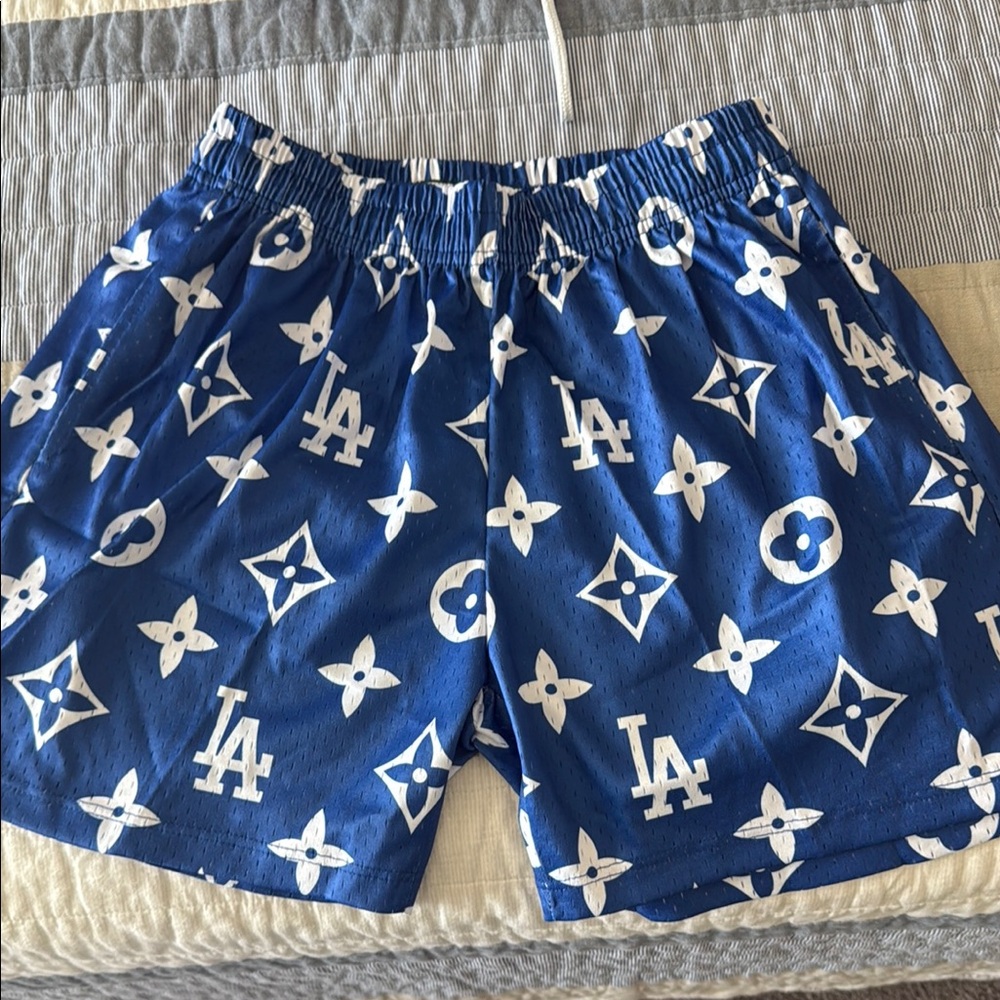 Blue Patterned Shorts Los Angeles Dodgers size medium. Brand new